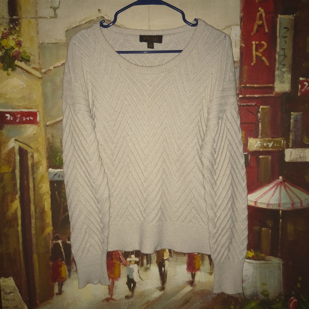 Chic Chevron Crew Neck Sweater in Cream